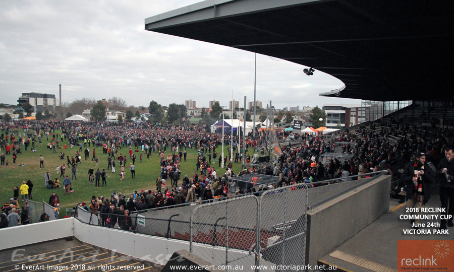2018CommCup_5Crowd